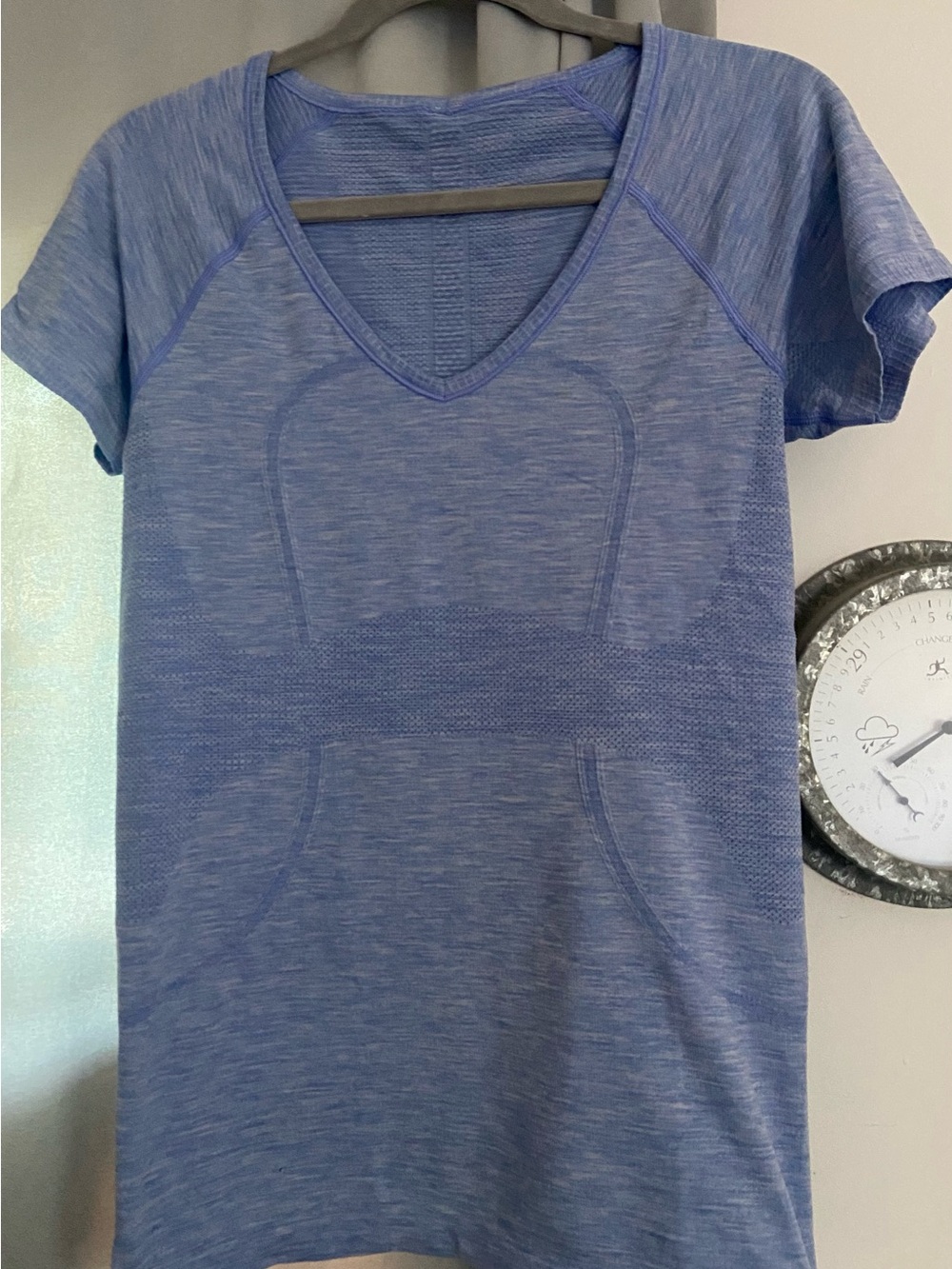 lululemon athletica Heathered Periwinkle V-Neck Short Sleeve Tee